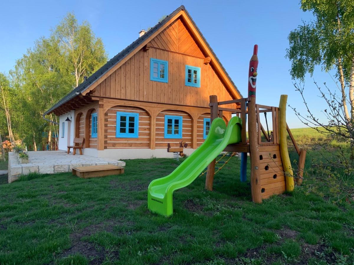 Roubenka Kokorinsko Villa Dubá Екстериор снимка